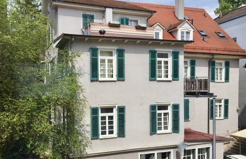 Tuebingen Apartment | 2-room apartment II "Am Nonnenhaus", old town near the university for up to 4 people