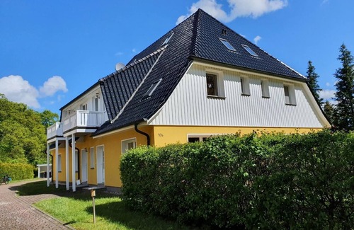 Gelbensande Apartment | 2-room vacation apartment for 4 people on the first floor with WLAN - NH