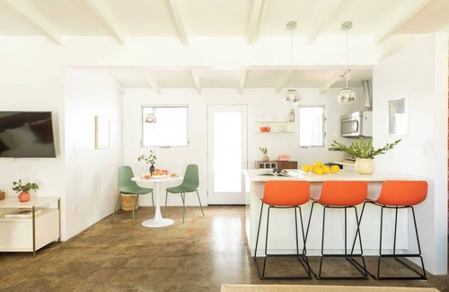 Tahquitz River Estates Cottage | 2 Rooms, Sleeps 8 Retro Hotel w/Pool Wesley King Studio Buyout by Avantstay