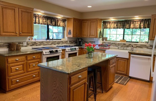 Twain Harte House | 2 SECLUDED Houses w/4 KING BEDS on 3 Unique Acres - UPSCALE EXECUTIVE RETREAT