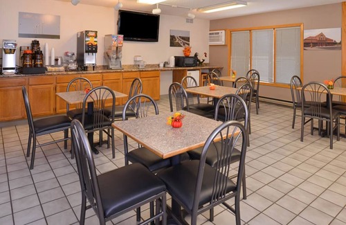 Atlantic Hotel | 2 Spacious Rooms w/Friendly Staff and Complimentary Breakfast Near Highway 6
