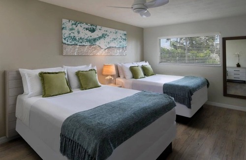 Islamorada Resort | 2 Suites w/Queen Beds, Kitchenette, Outdoor Pool, Free Parking & Pet Friendly