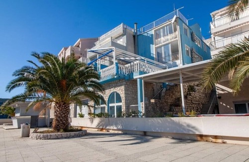 Neum Apartment | 2 Triple Room With Private Parking