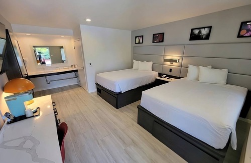 Newhall Hotel | 2 Units with Free Parking! Near Children's Discovery Museum of San Jose