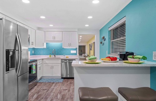 Whitney Beach House | 2 Villas, Pickleball, Htd Pool,Game Room,6BR/24ppl