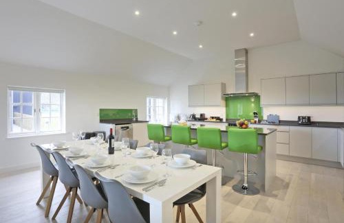 Saxmundham House | 2 Wadd Cottages