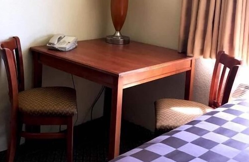 Kellogg Apartment | 2 x 2 Queen Beds Accommodations at FairBridge Inn & Suites Kellogg