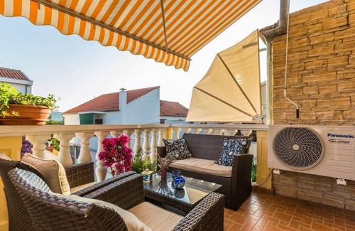Turanj Apartment | 20 meters from sea and the beach