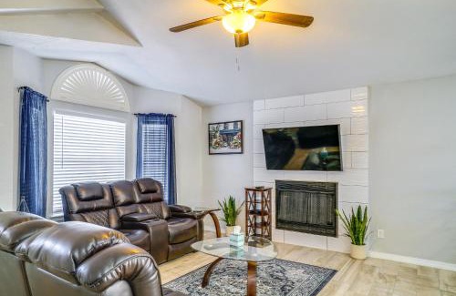 Biggs Field House | 20 Mi to Dtwn El Paso Pet-Friendly Retreat!