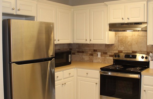 Cabot House | 20 minutes to LRAFB. Spacious home close to shopping & eating. .