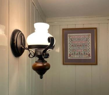 Llanidloes House | 200 year old Gardener's cottage, Mid Wales