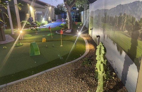 Paradise Valley Village House | ⭐️⭐️⭐️⭐️⭐️ 200K FULL ARCADE -VR Roller Coaster-Jurasic Park-Carousel-Golden Tee