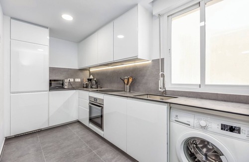 San Pedro de Alcantara Apartment | 200m From The Beach In San Pedro, Marbella, Costa Del Sol, Spain, 3 Bedrooms