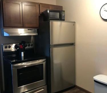 Tomah Apartment | 201 E Veterans St Apt F by Patriot Properties