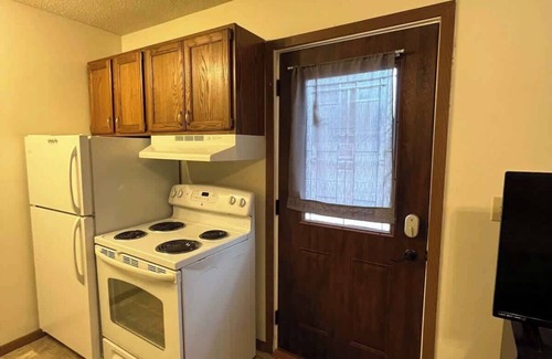 Tomah Apartment | 201 E Veterans St Apt G by Patriot Properties