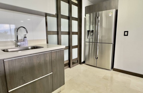 El Castillo Apartment | 201 El Poblado! Huge Terrace & Beautiful View