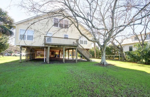 Sullivan's Island House | 2023 UPDATES! Classic Style Sullivan's Island Beach House - ONE BLOCK TO BEACH!