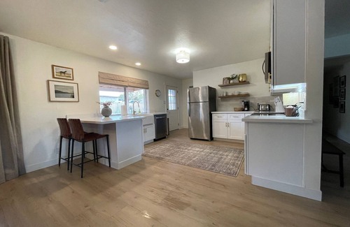 Page House | 2024 Remodeled, cozy 4-bedroom house with AC & WiFi in Page, AZ