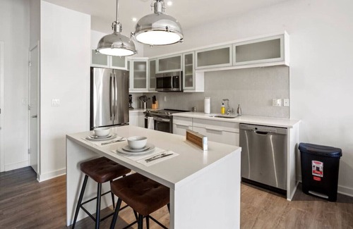 Downtown Kansas City Apartment | ✪ 20th Floor Views Beautiful Modern 1 bed ✪