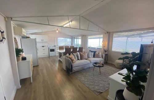 Muloowurtie House | 21 - Black Point