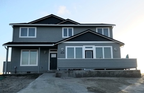 Bayshore House | 214-New, Oceanfront Home, Pet Friendly, Game Room