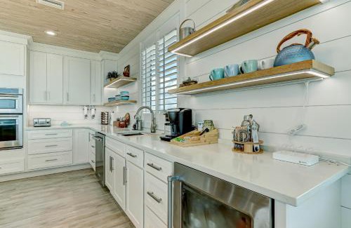 Ocean Cay House | 226 S Fletcher Ave