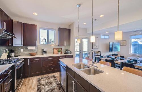 Jefferson Park House | 2332 N Clay Street Unit #3