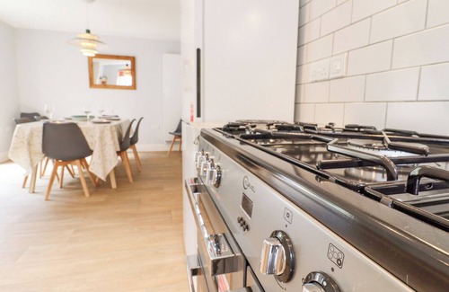 Westgate-on-Sea Cottage | 24 ELM GROVE, pet friendly, with a garden in Westgate-On-Sea