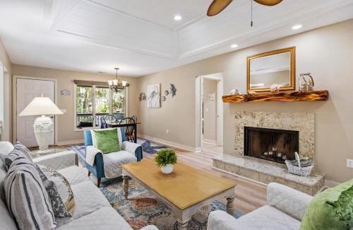 West Beach House | 24 Inlet Cove Cottage by Akers Ellis Rentals