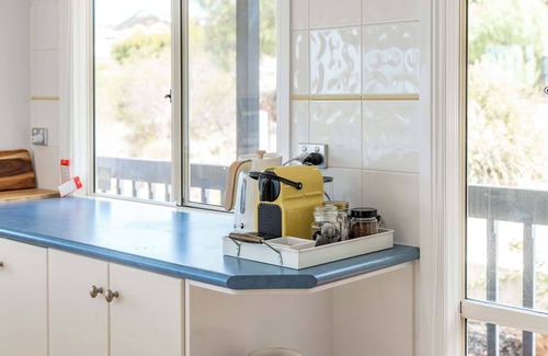 Encounter Bay House | 24 Laurie Ave Encounter Bay