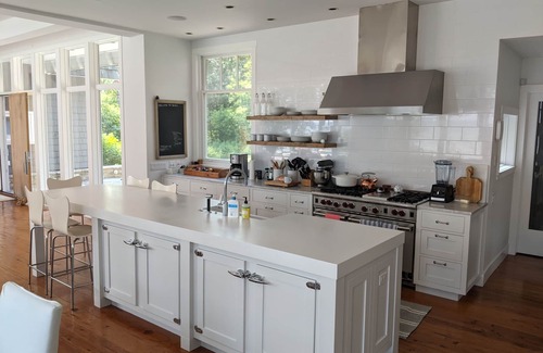 Hingham House | 25 min. to Kohler Resort, Golf, Spa, Dining