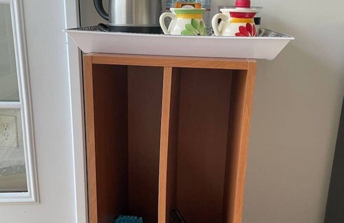 Gardena House | 259) Private/Secure studio!