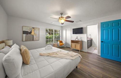 Bradenton House | 25P Pickleball Basketball Spa Theater Pool Golf