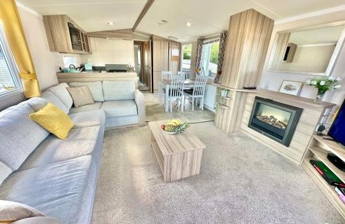 Wimborne Resort | 272 Wilksworth Caravan Park - Two Bedroom - Pool Access