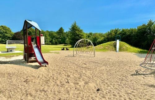 Wimborne Resort | 272 Wilksworth Caravan Park - Two Bedroom - Pool Access