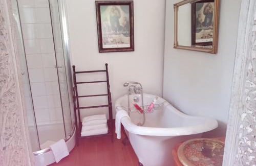 Pretoria Bed & Breakfast | 29onTait Guest House