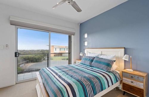 Middleton House | 2A Newell Ave - Beach - Family - Sand