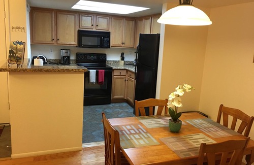 Glendale Condo | 2bd/1.25 bath, close to spring training stadiums, long term winter getaway