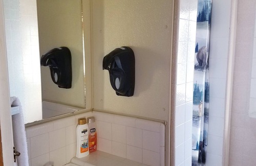 West Yellowstone Cabin | 2bd/1ba, Park 520 Hotel #