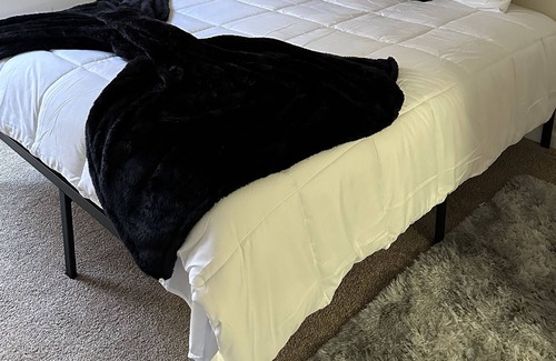 St. Andrews Apartment | 2Bd Apartment Near Interstate 15 Mins to Almost Anywhere