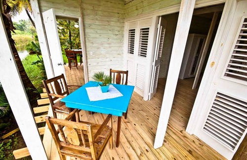 ProCab House | 2BD river house in lush tropical settings