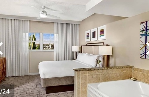 Buena Vista Resort | 2Bdrm, 2 Bathroom villa for a perfect family or friends vacation at Doral Miami