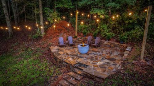 Hayesville House | 2bed 1bath Cabin with Mountain View, Hot Tub and grilling deck