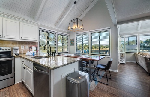 Seabrook Island Cottage | 2BR/2BA + Loft Cottage! Close to Beach! Golf Course Views! Amenity Cards Available!