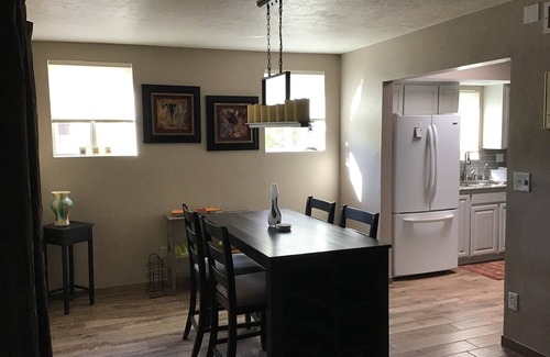 Green Valley Country Club Estates House | 2BR 2BA Walkable Neighborhood Mountain Golf Course View1700sf Large Patio