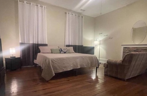 Macon House | 2BR, 2Bath Sweet Macon Home at Downtown Macon