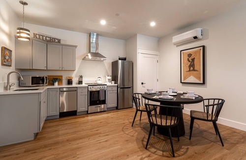 Los Olivos House | 2Br/2Br New & Stylish Cottage - Downtown Los Olivos