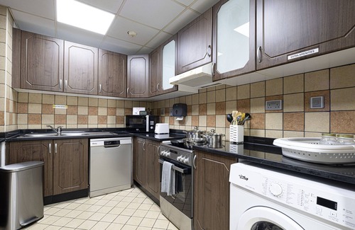 Jumeirah Lake Towers Apartment | 2BR Apt 30th Flr Near Metro - Walk to JBR Beach & Dubai Marina