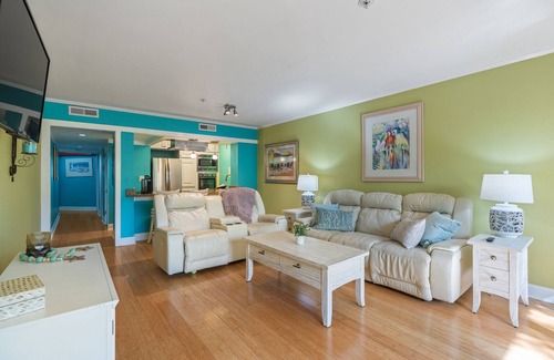 Briarcliffe Acres Condo | 2BR Family Condo Near Barefoot Landing — Linens & Amenities Included