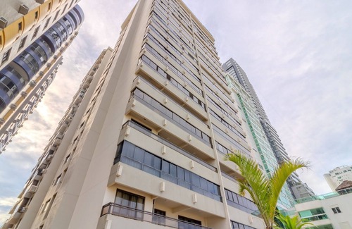 Centro Apartment | 2BR Full apt Beachfront Ese0102